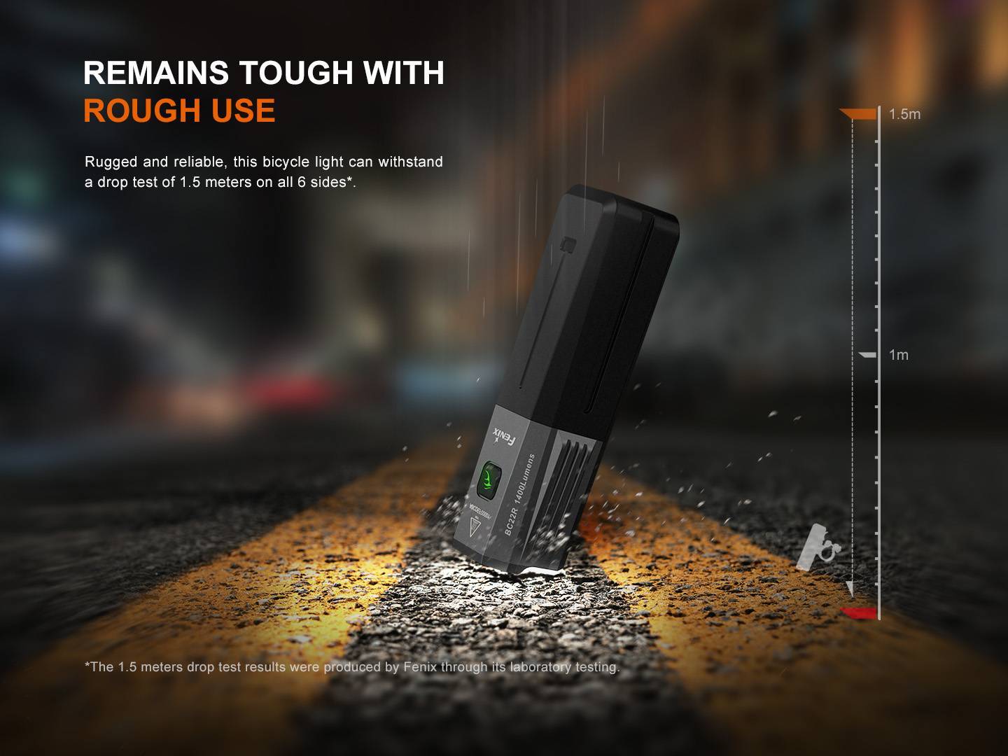 Lampu sepeda Fenix BC22R dengan desain aerodinamis dan fitur canggih untuk keamanan berkendara.