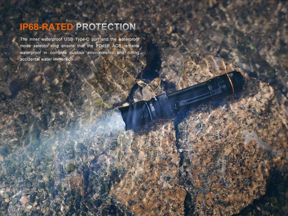 Senter Taktis Fenix PD45R ACE 3200 Lumens