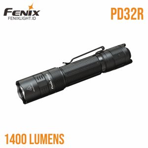 Fenix PD32R senter taktis 1400 lumen, tahan air dan debu.