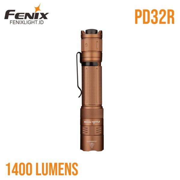 Fenix PD32R senter taktis 1400 lumen, tahan air dan debu.